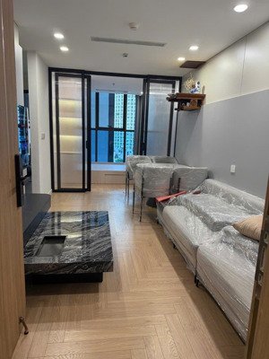 cho thuê căn hộ tại 90 đường láng diện tích 40m2, 1 ngủ, giá 15 triệu, nội thất mới hoàn toàn