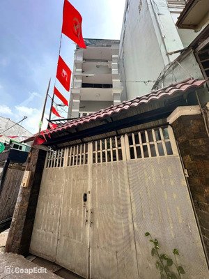 chỉ 7 tỷ 6 siêu phẩm 4 tầng -trung tâm quận 7
xe hơi 4 chỗ ngủ trong nhà hoàn công đủ sổ