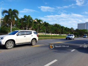 bán đất tại trần đức thông đi bộ ra biển 150 m. mặt tiền 5 m. xây khách sạn căn hộ .building đầu tư