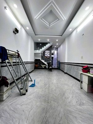 bán nhà 3 tầng, ngay chợ hiệp bình, hẻm yên tĩnh, tiềm năng lớn hiệp bình chánh