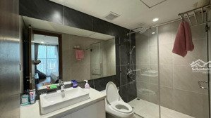 bán căn hộ 2 ngủ, 2 vệ sinh, 70m2 giá 5.05 tỷ, full nội thất đẹp ở ngay, lh 