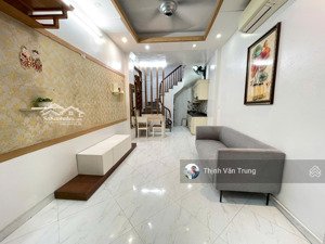 chính chủ bán nhà ngõ ô tô 55 thanh lân, hoàng mai 33m2, 5 tầng tặng nội thất, sổ đỏ 6.1 tỷ