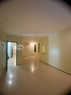 cho thuê nhà thiên hiền 50mx6t oto đỗ 19,5tr