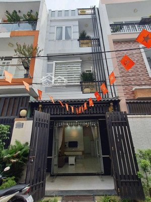 nhà 4 tầng hẻm xe tải khu dân cư đẹp. đường số 5 linh xuân. gần chợ linh xuân. phạm văn đồng