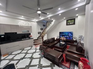 bán nhà 100m2 tại trần xuân soạn, 40 tỷ, 3pn, 4wc, hot!