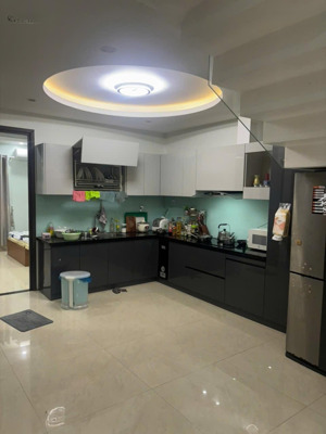 cần bán : nhà 3 tầng đổ -vị trí kinh doanh -phan triêm ,đường 7m5 lề 4m -hướng : đông -dt: 96m