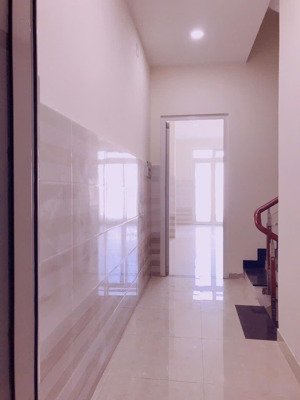 toà nhà hxh trần hưng đạo 10x20m, hầm 7 tầng , giá bán 70 tỷ