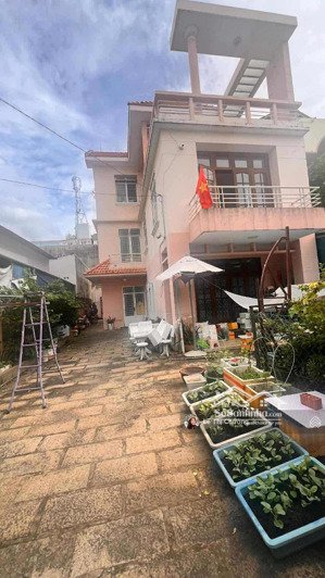 bán gấp biệt thự 3tầng lý phục man quận 7- ngang 10x27- sát khu dc nam long - hc đủ -22tỷ tlc