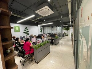 cho thuê nguyên căn vạn phúc city full nội thất giá 70tr 7x22m 1 hầm 4 tầng có thang máy