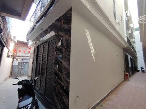 bán nhà dương văn bé , lô góc 2 thoáng gần phố. cách ô tô 50m