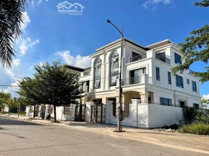 siêu phẩm biệt thự đầu tiên tại tam quan nhà phố hoàng gia vcn