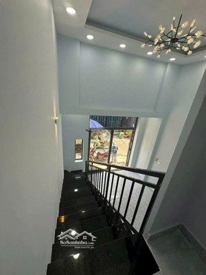 chính chủ cho thuê nhà nguyên căn đường mã lò giá 8,5tr