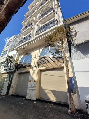 bán căn siêu phẩm hiếm long biên - 8 tầng thang máy - nội ngoại thất 5 sao!