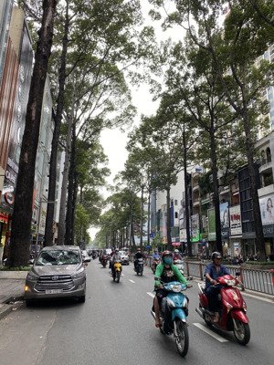 bán gấp nhà mặt tiền đường 3/2 phường 14,quận 10,dt 4x17 giá chỉ 25 tỷ