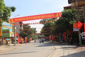 chính chủ khu phố thị trấn thanh thuỷ 282m2 5 tầng 5,8 tỷ