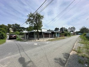 ngộp bank lô đất thổ cư xã thái mỹ củ chi (dt 567m2)thổ cư 200m. lh thảo 