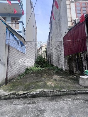 bán gấp mảnh đất phân lô quân đội a38 tư đình long biên, cạnh haseco nhật dân trí cao, giá 29.8 tỷ