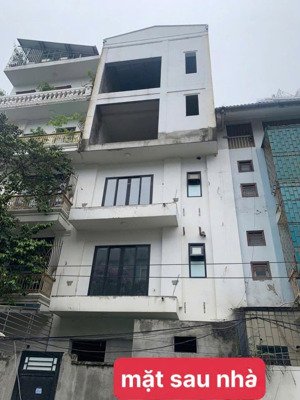 ngộp bank! bán nhà mới xây pháo đài láng 56m2, lô góc, 5t thang máy, full nội thất, giá chỉ 2.x tỷ