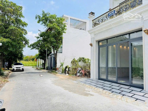 hailong real: bán nhà phố cao cấp 4 tầng mới 100% - có thang máy full nội thất dt: 81m2 giá 10,8 ty