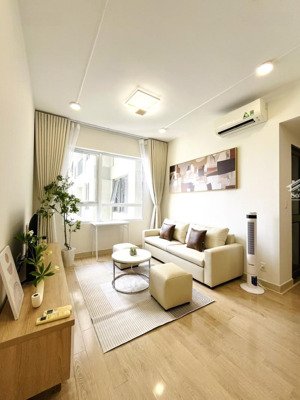 bán căn hộ 2pn 1wc the sun avenue giá 5,6 tỷ bao hết giấy tờ