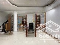 hàng ngộp bank! bán nhà tại đống đa 58m. 5t lô góc, thang máy, ô tô, thông sàn kinh doanh đa dạng