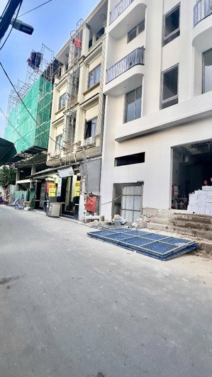 bán căn biệt thự 3 tầng 300m [ 12.6 x 25] hẻm xe tải - huỳnh tấn phát, bình thuận. chỉ 31tỷ