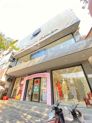 cho thuê mặt bằng quận hai bà trưng 180m, mặt tiền 9m, thông sàn, vị trí siêu đẹp, sầm uất