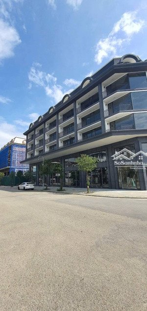 bán shophouse 6 tầng đối diện aeon mall chỉ 1,6 tỷ (15%) nhận nhà ngay