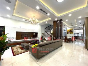 cho thuê biệt thự song lập vinhomes riverside 155m² 4pn full nội thất cao cấp