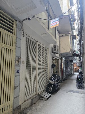 bán nhà định công, siêu rẻ 4.9 tỉ, dt 28 m2, 4 tầng. sổ đỏ cất két.