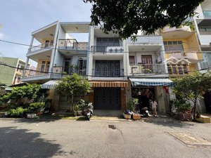 chủ nhà gửi thuê nhà nguyên căn đường tân hoà đông q. bình tân - dt: 4x14m - trệt, lửng, 1 lầu