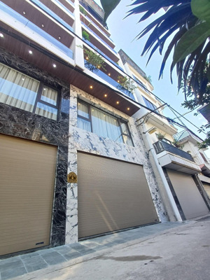 bán nhà 8 tầng thang máy 52m² gara 2 ô tô full nội thất cao cấp view aeon long biên