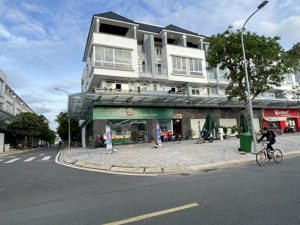 cần bán căn nhà 1 trệt 2 lầu kdc vănhoa villa gần phạm văn thuận p.thống nhất giá chỉ 10,5 tỷ