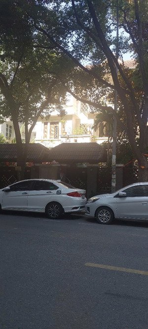 cho thuê biệt thự linh đàm 285m, 3 tầng, vị trí đẹp, 60 triệu