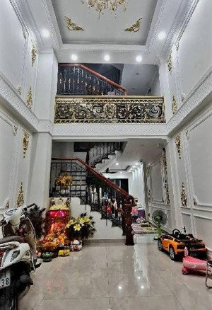 bán nhà mặt tiền đường nhựa 8m sát lê văn quới [ 4 x 17 ] 6 tầng nội thất cao cấp giá 8,8 tỷ.