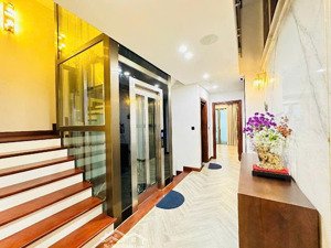 bán nhà 5 tầng thang máy phố trần quang - ô tô chạy vòng - full nội thất - ở kết hợp kd văn phòng