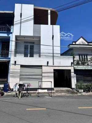 bán nhà 1 trệt 2 lầu đường gs17 cách đường nguyễn an ninh 50m, 228.3m2, giá 15 tỷ tl