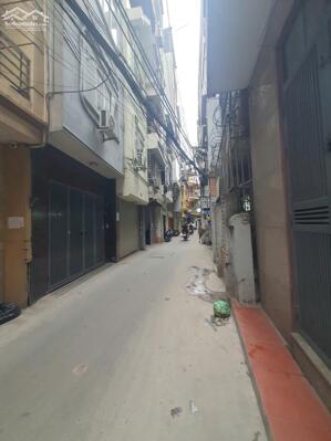 Bán tòa CCMN phố Hoàng Ngân –10 bước ra phố, ô tô đỗ cửa, 90m², 8 tầng, 21 phòng – giá 32 tỷ