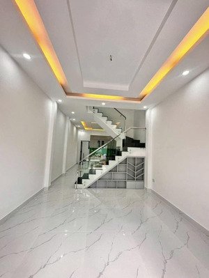 chưa tới 5 đồng có ngay nhà 3 tầng sát lê thị riêng, q12, 55m2 - hxh vi vu 4.98 tỷ