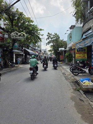 chính chủ. nhà mặt tiền kinh doanh 43 đường số 5 p17 gv. dt 4 x 20m. sổ 72m2. giá 8.9 tỷ tl