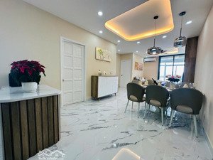 bán cc sky garden i, 6,75 tỷ, 89m2, 3pn, 2wc ở tân phong, q7, hcm, giá siêu hời