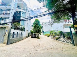 hàng hiếm - bán đất lô góc 2 mặt tiền đường số ô tô tránh nhau phường bình trưng đông, quận 2