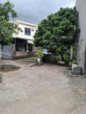 đất liên mạc- ô tô thông các ngả vào đất- vuông đét- 6,2 tỷ