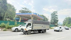 nhượng lại cây xăng 9.500m2. thổ cư 600m2 hòa bình