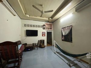 nhà mặt tiền đường lê văn lương quận 7. 161m2 thổ cư