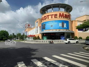 chủ định cư nước ngoài cùng con nên bán nhà ngay đường nguyễn trãi vào 10m- đường ô tô 4m