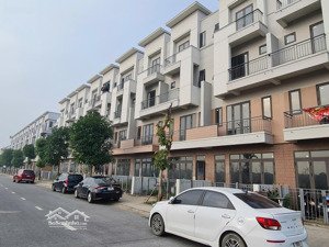 bán căn liền kề 4 tầng centa diamond - vsip - từ sơn, bắc ninh giá 5,7 tỷ