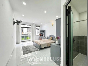 phòng mới xây giá tốt lý thường kiệt_full nội thất_ban công_gần svđ phú thọ