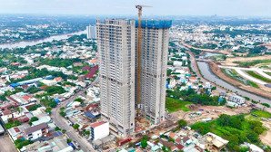 kẹt tiền cần bán gấp căn hộ 2 phòng ngủ a&t sky garden giá 2tỷ520. lh 