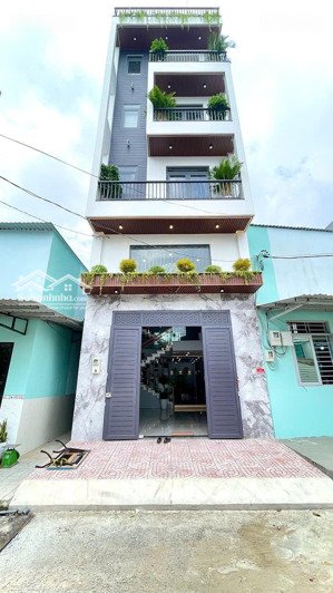 nhà đẹp 5 tầng btct, thông số chuẩn 5x15m, vị trí đẹp 20m ra mặt tiền. shr thổ cư 100%